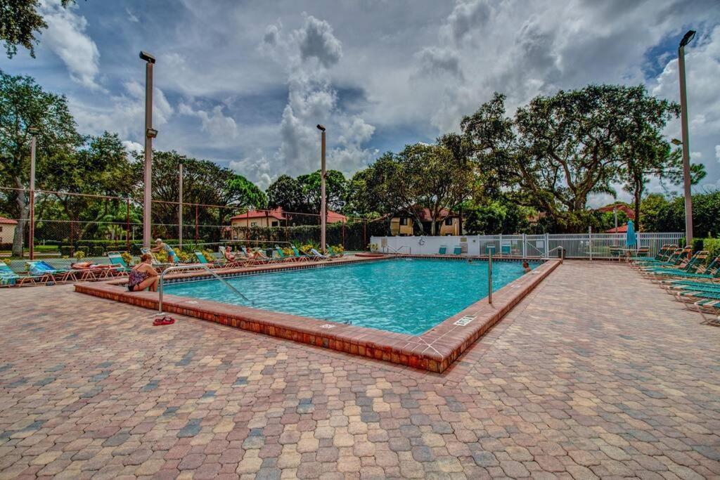 Minutes To Anna Maria Island Apartment Брадентън Екстериор снимка