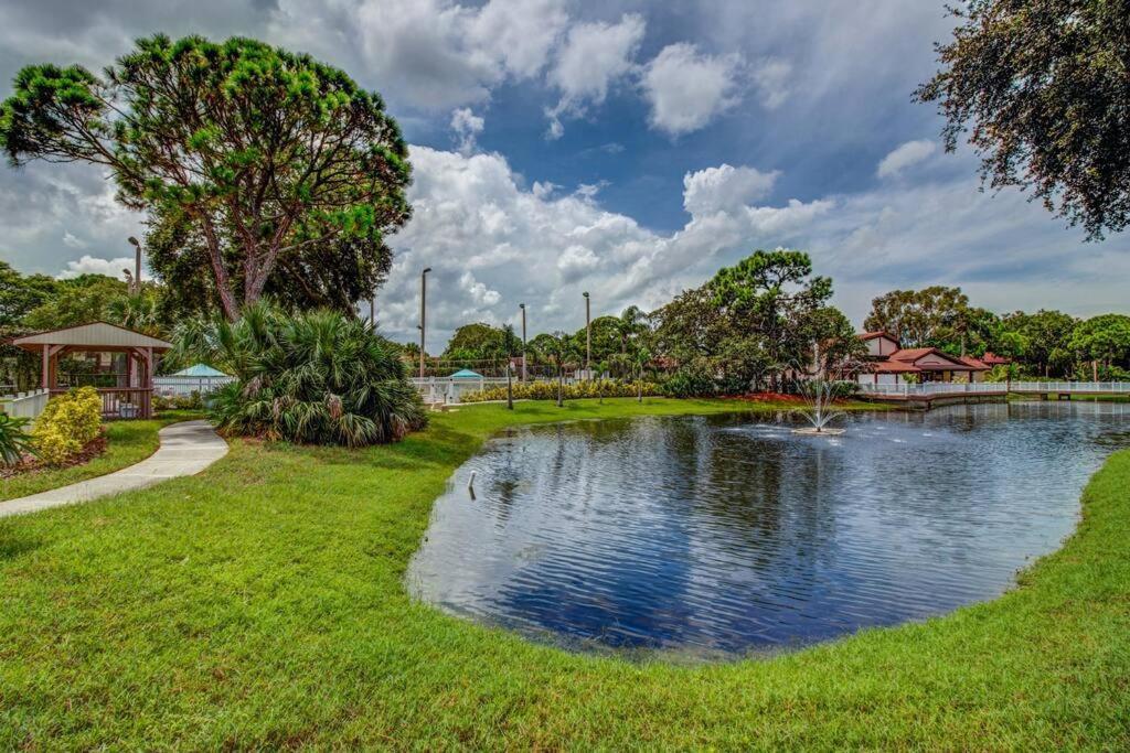 Minutes To Anna Maria Island Apartment Брадентън Екстериор снимка