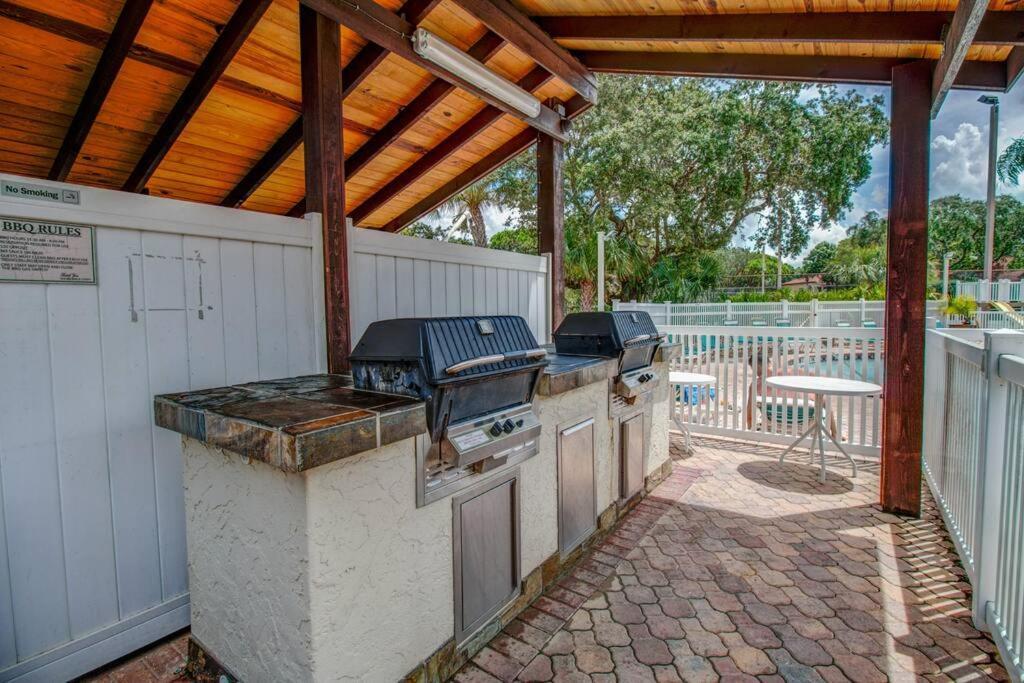 Minutes To Anna Maria Island Apartment Брадентън Екстериор снимка