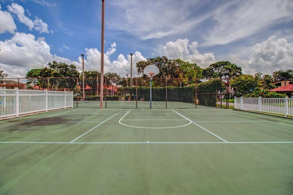 Minutes To Anna Maria Island Apartment Брадентън Екстериор снимка